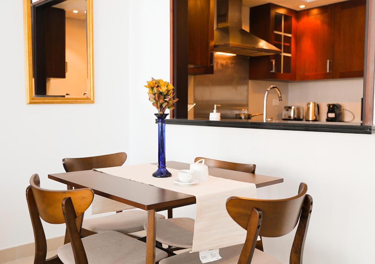 Nasma Luxury Stays - Fancy Apartment With Balcony Near Burj Khalifa ดูไบ ภายนอก รูปภาพ