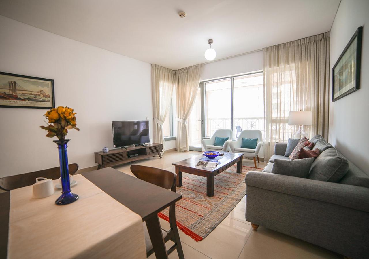 Nasma Luxury Stays - Fancy Apartment With Balcony Near Burj Khalifa ดูไบ ภายนอก รูปภาพ