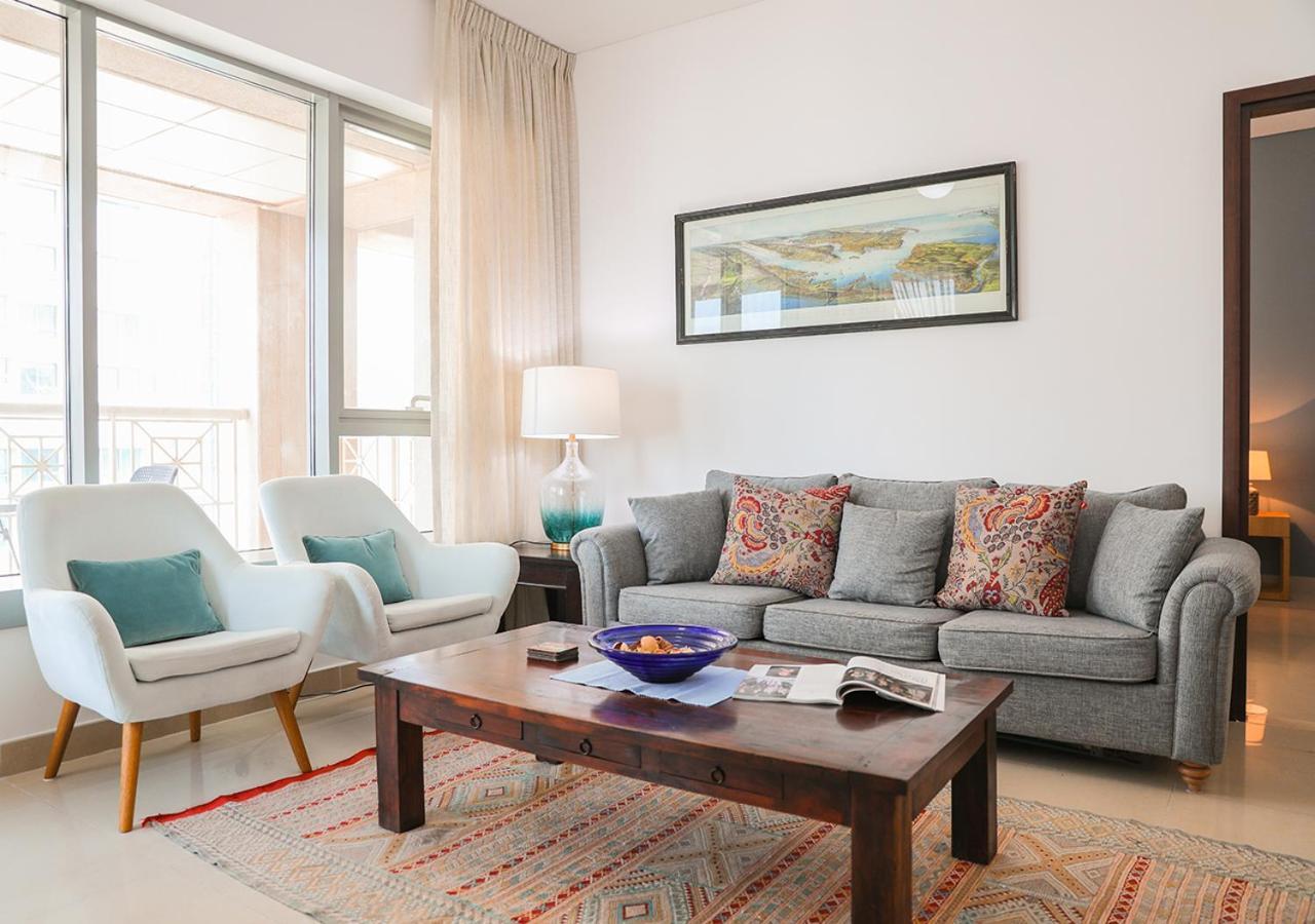 Nasma Luxury Stays - Fancy Apartment With Balcony Near Burj Khalifa ดูไบ ภายนอก รูปภาพ