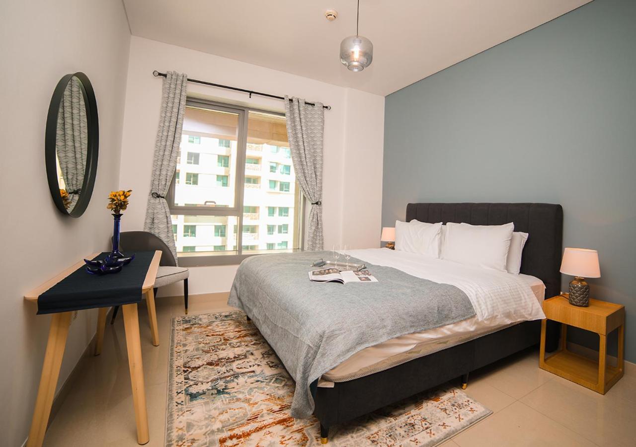 Nasma Luxury Stays - Fancy Apartment With Balcony Near Burj Khalifa ดูไบ ภายนอก รูปภาพ
