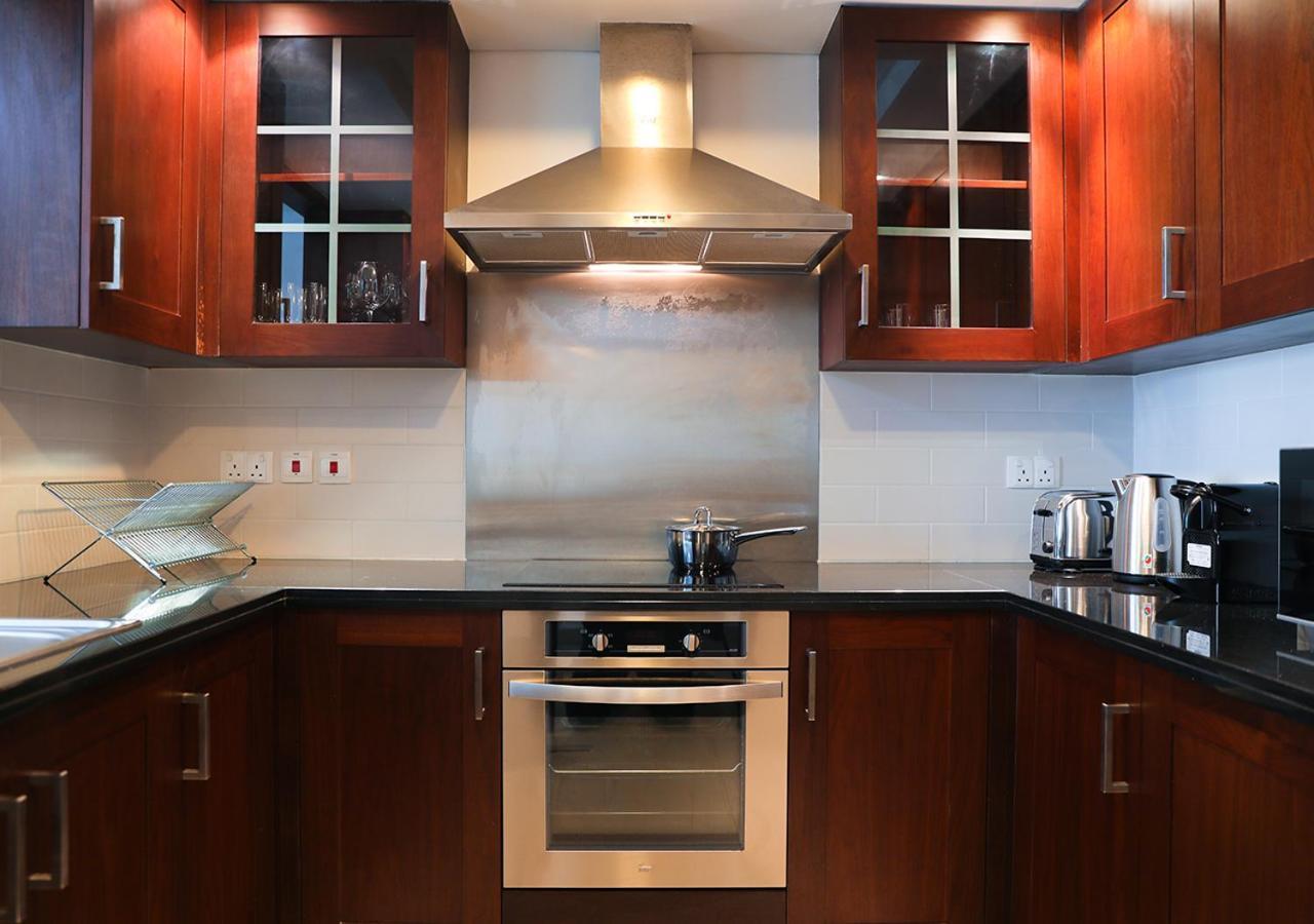 Nasma Luxury Stays - Fancy Apartment With Balcony Near Burj Khalifa ดูไบ ภายนอก รูปภาพ